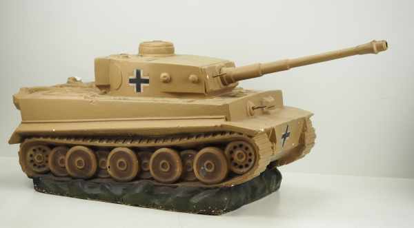 4.4.) Patriotisches / Reservistika / DekorativesGroßes Modell Panzerkampfwagen VI - Tiger.Masse,