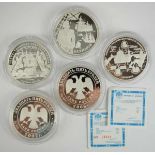 7.4.) MünzenRussland: 5 x 25 Rubel.Je Silber, in Kapsel.Zustand: I-7.4 ) Coins
