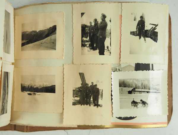 3.2.) Fotos / PostkartenSS Fotoalbum - Flak-Abteilung.Ordner, mit aufgeklebten Motiven und - Image 7 of 12