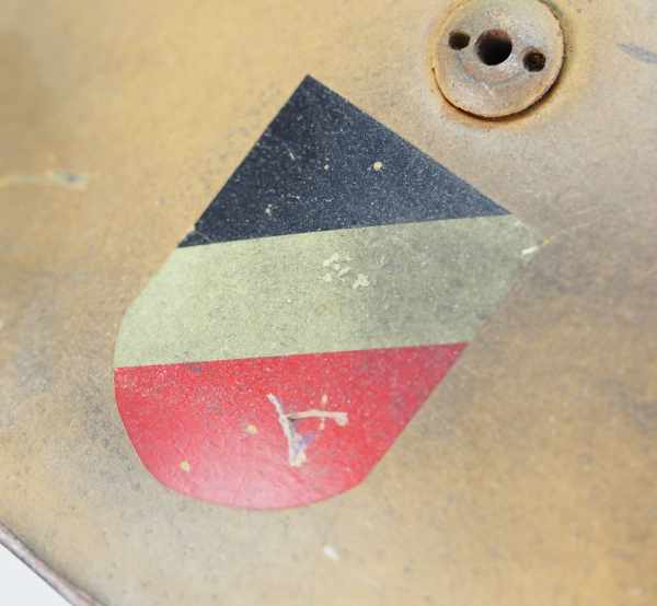 4.1.) Uniformen / Kopfbedeckungen3. Reich: Lot von 3 Stahlhelmen.1.) Afrika Fallschirmspringer Helm, - Image 13 of 20