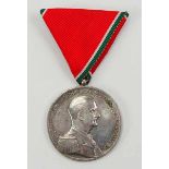 2.1.) EuropaUngarn: Große Tapferkeitsmedaille, in Silber.Bronze versilbert, im Rand BRONZE