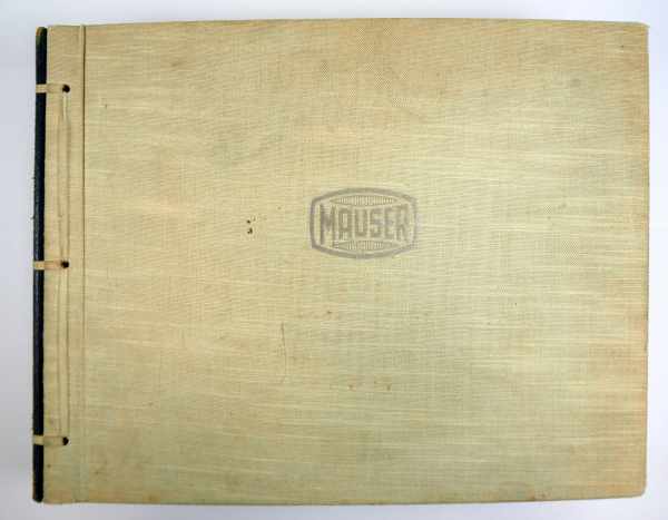 3.2.) Fotos / PostkartenPräsentationsalbum "Die Mauser-Werke AG - In den Kriegsjahren 1940/41". - Image 2 of 18