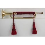 Württemberg: Horn mit originalem Behang.Modernes Horn mit Mundstück, der originale Behang aus rot-