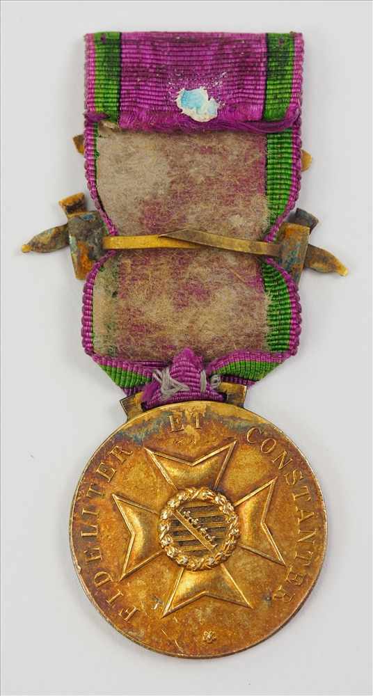 Sachsen Coburg und Gotha: Sachsen-Ernestinischer Hausorden, Goldene Medaille (Carl Eduard), mit - Image 3 of 3