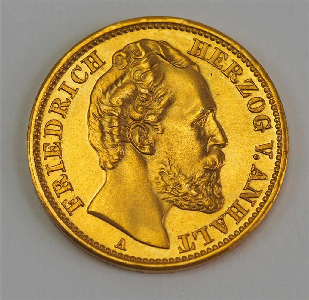 Anhalt: 20 Reichsmark, Herzog Friedrich 1875.Gold. Ohne Obilgo.