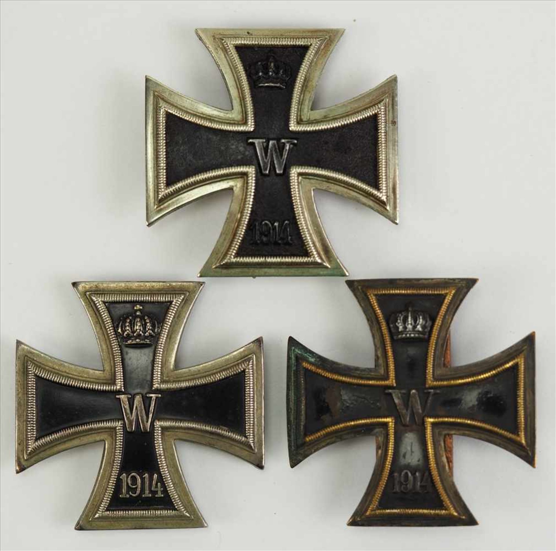 Preussen: Eisernes Kreuz, 1914, 1. Klasse - 3 Exemplare.Variante Ausführungen.