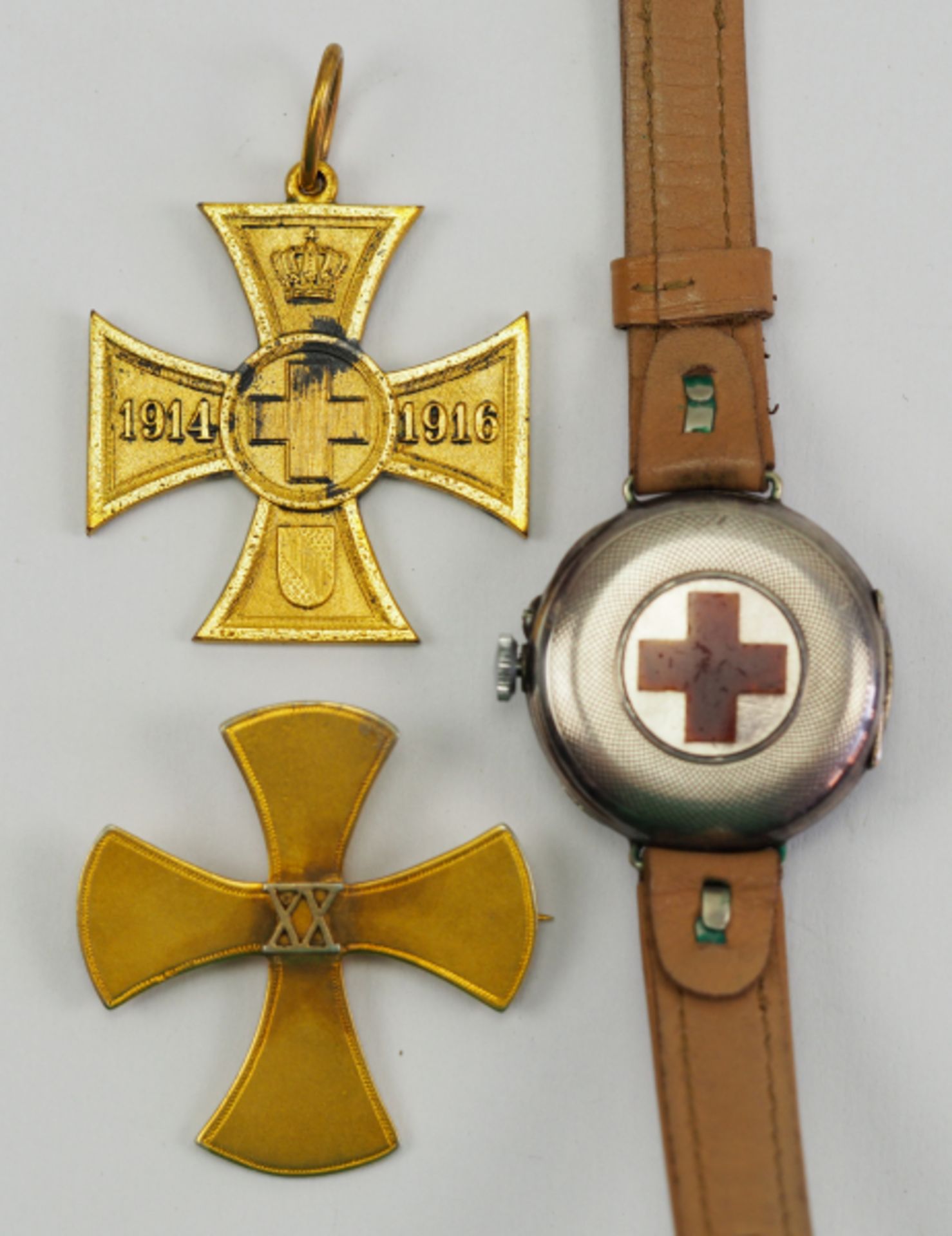 Baden: Nachlass einer Krankenschwester.1.) Kreuz für freiwillige Kriegshilfe (1914-1916), 2.)