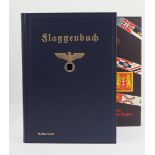 Flaggenbuch. Druck und Verlag der Reichsdruckerei, Berlin, 1939. Gold geprägter Leineneinband, im