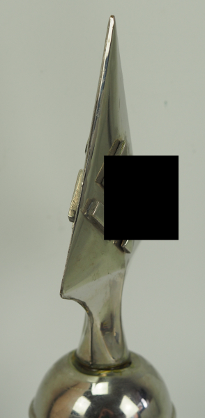 3. Reich: Fahnenspitze einer NS-Organisation.Stilisierte Speerspitze über einer Kugel, die Seiten je - Image 2 of 2