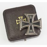 Preussen: Eisernes Kreuz, 1914, 1. Klasse, im Etui - WS.Geschwärzter Eisenkern, Silberzarge, an