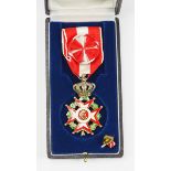 Monaco: Orden des heiligen Karl, 3. Modell (seit 1863), Offizierskreuz, im Etui.Vergoldet, teilweise