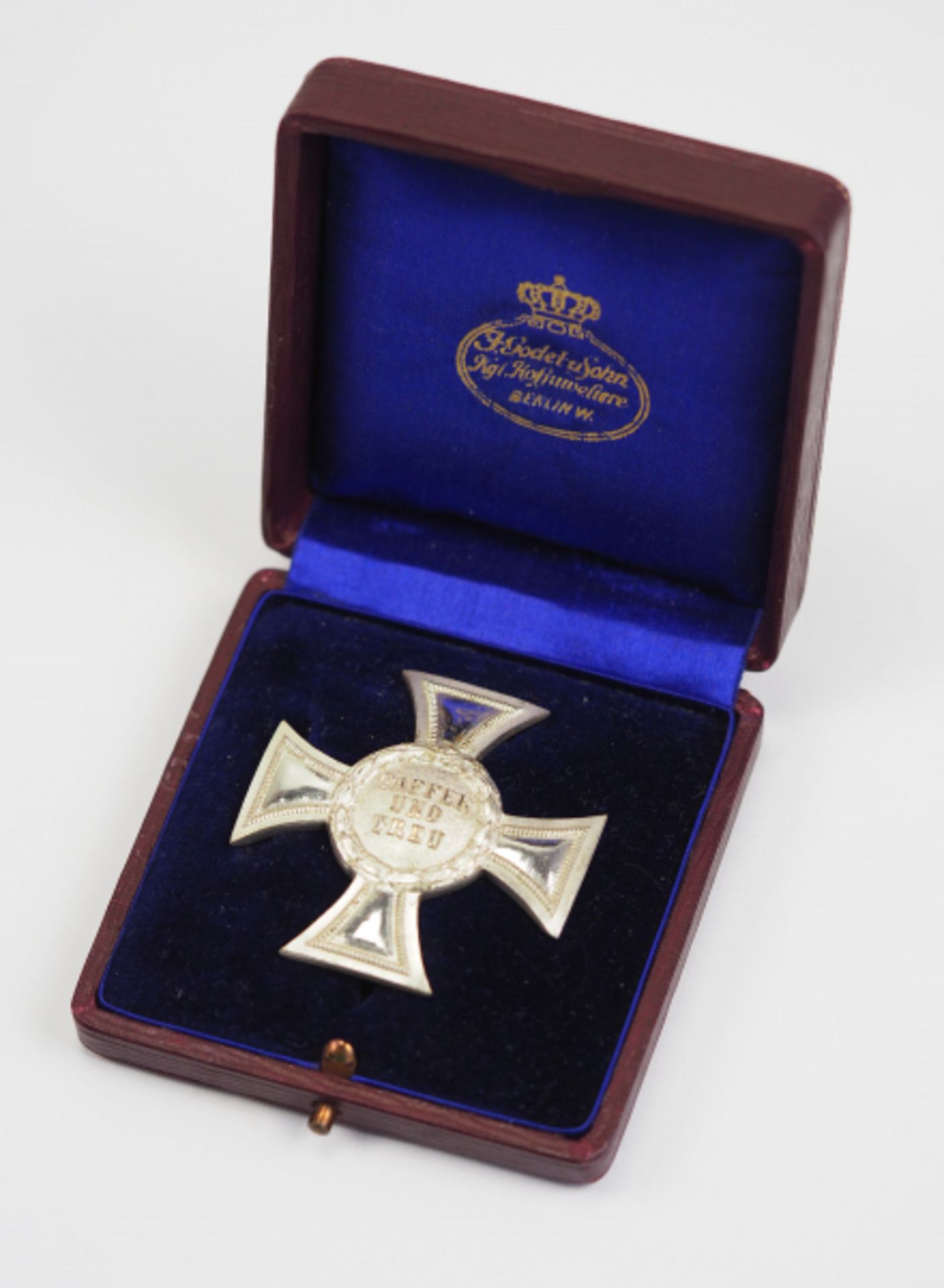 Mecklenburg-Strelitz: Kreuz für Auszeichnung im Kriege 1914, Tapfer und Treu, 1. Klasse, im Etui -