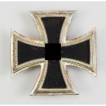 Eisernes Kreuz, 1939, 1. Klasse.Geschwärzter Eisenkern, silberne Zarge, an Nadel.Zustand: II