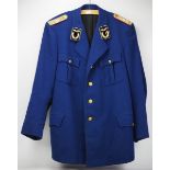 Reichsbahn: Uniform eines Inspektors.Blauer Vier-Taschen-Rock, goldene gekörnte Knöpfe, sauber