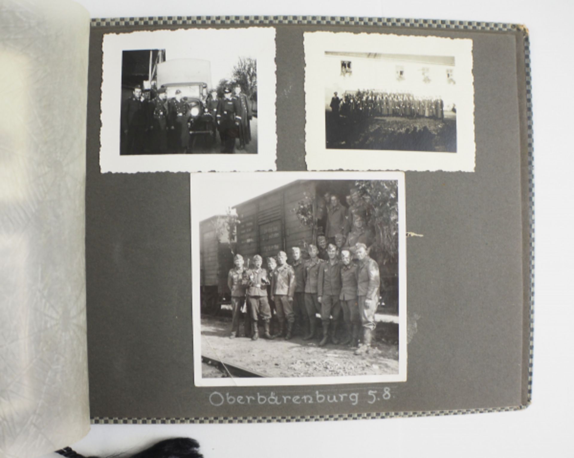 Fotoalbum der 4. Batterie, Flak-Regiment 5 - München 1937.Karierter Einband, 85 Fotos, diverse - Image 3 of 4