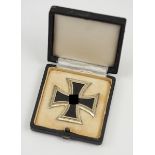 Eisernes Kreuz, 1939, 1. Klasse, im Etui - L/56.Geschwärzter Eisenkern, silberne Zarge, auf der