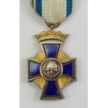 Bayern: Feuerwehr-Ehrenkreuz des Landesfeuerwehrverbandes, für 50 Dienstjahre.Silber, teilweise