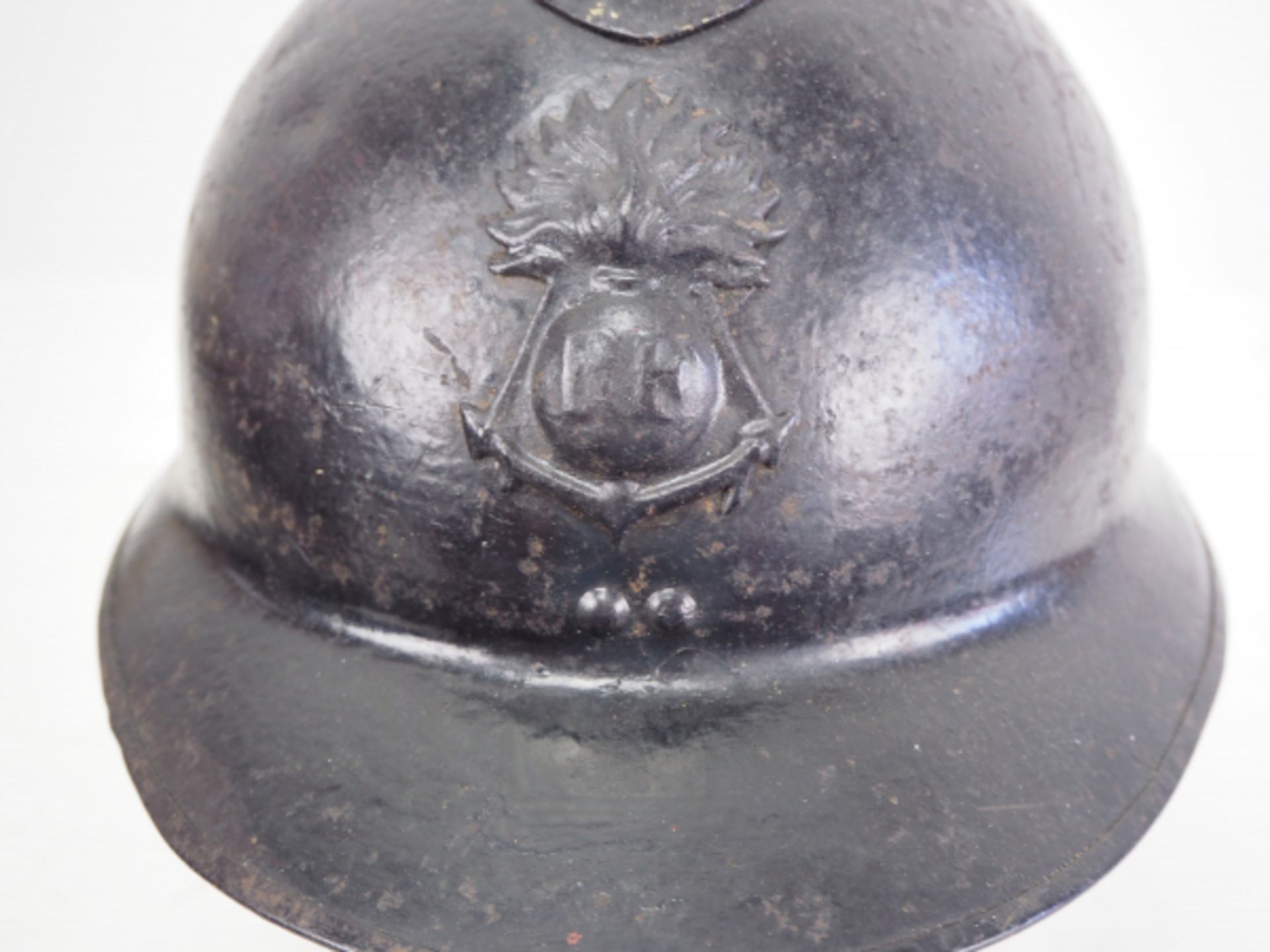 Frankreich: Adrian Marine-Stahlhelm.Dunkel lackiert, Innenfutter fehlt, Herstellerstempel in - Image 2 of 5