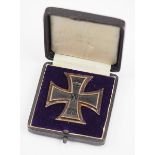 Preussen: Eisernes Kreuz, 1914, 1. Klasse, im Etui - K.A.G.Geschwärzter Eisenkern, Silberzarge, an