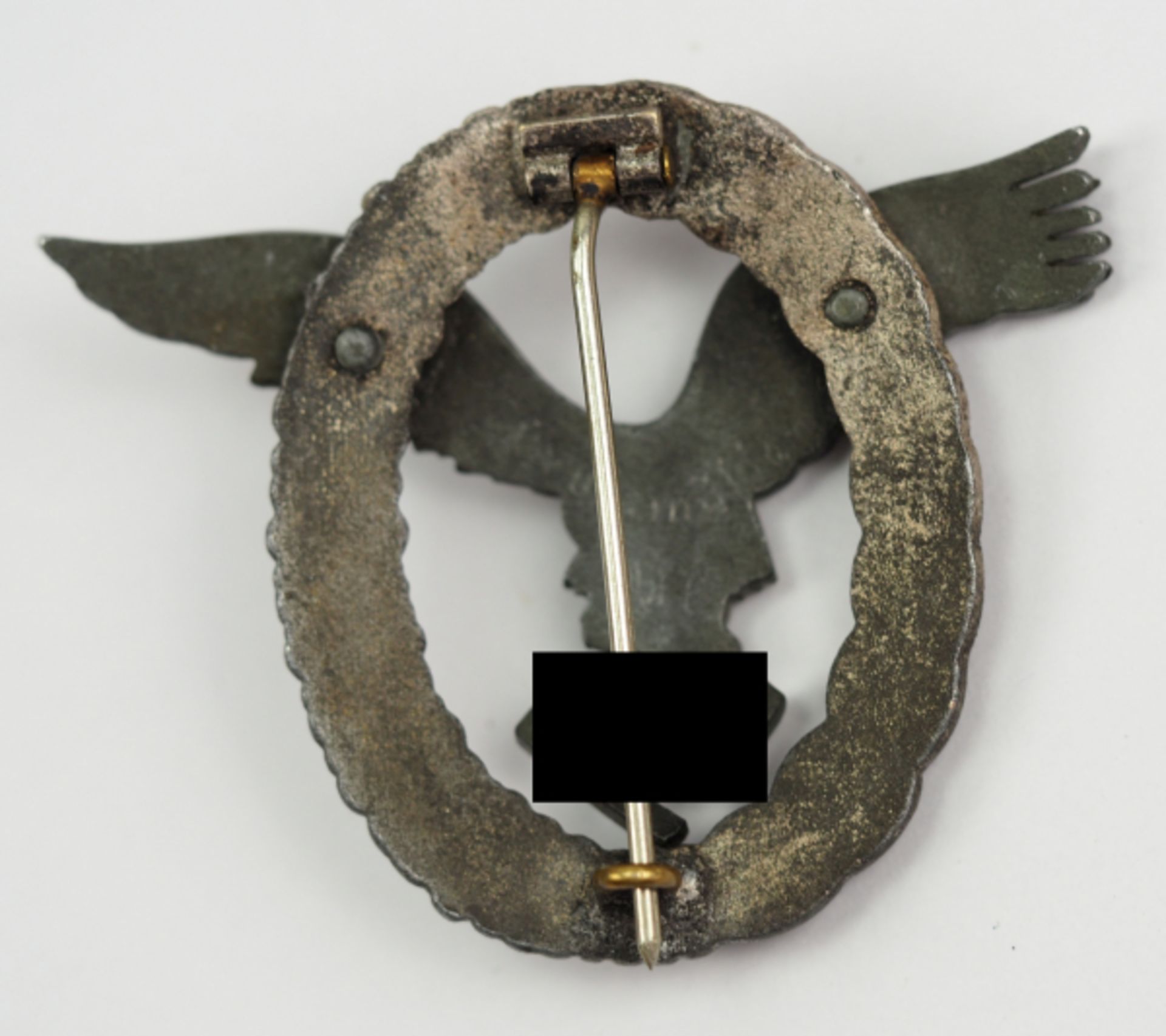 Flugzeugführer-Abzeichen.Zink, der Adler zweifach vernietet, an Nadel.Zustand: II - Bild 2 aus 2