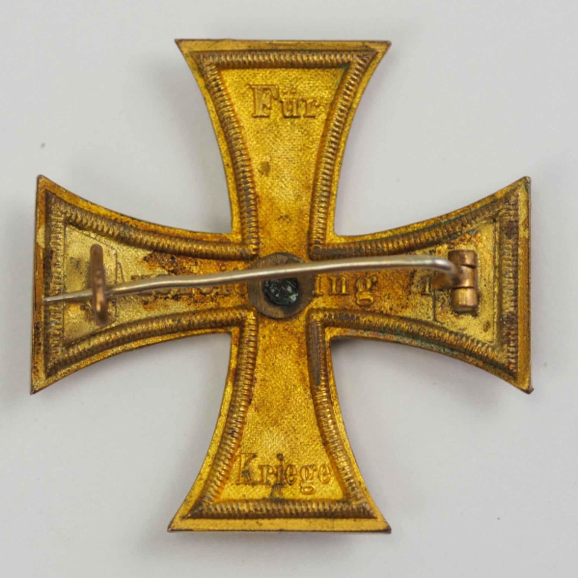 Mecklenburg-Schwerin: Militärverdienstkreuz, 1914, 1. Klasse.Bronze vergoldet, beidseitig geprägt, - Bild 2 aus 2