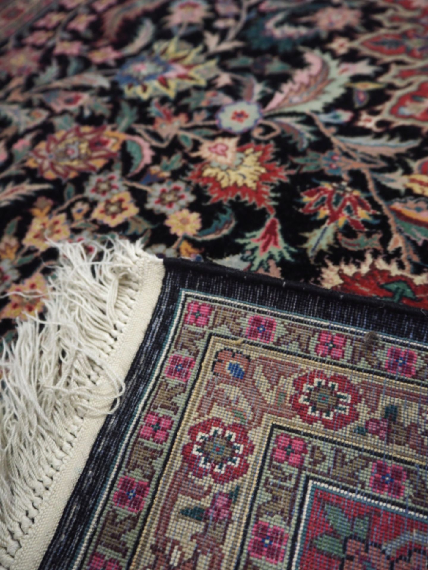 Chinesischer TeppichDas Muster ist von der alten chinesischen Kultur inspiriert. Dank der - Image 2 of 2