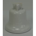 Olympische Spiele 1936 - Spenden-Glocke.Weiß glasierter Porzellan Glocke, mit Münzeinwurf, Schloss