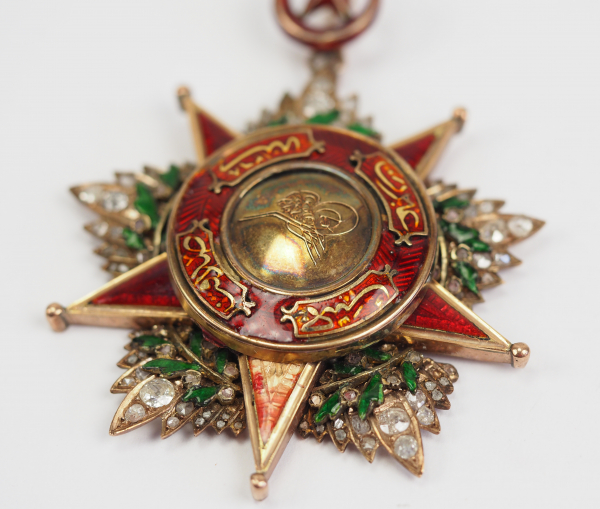 Türkei: Nishan Shefkat, Orden.Gold, hohl gefertigt, das mehrteilige Medaillon durch das des - Image 2 of 3