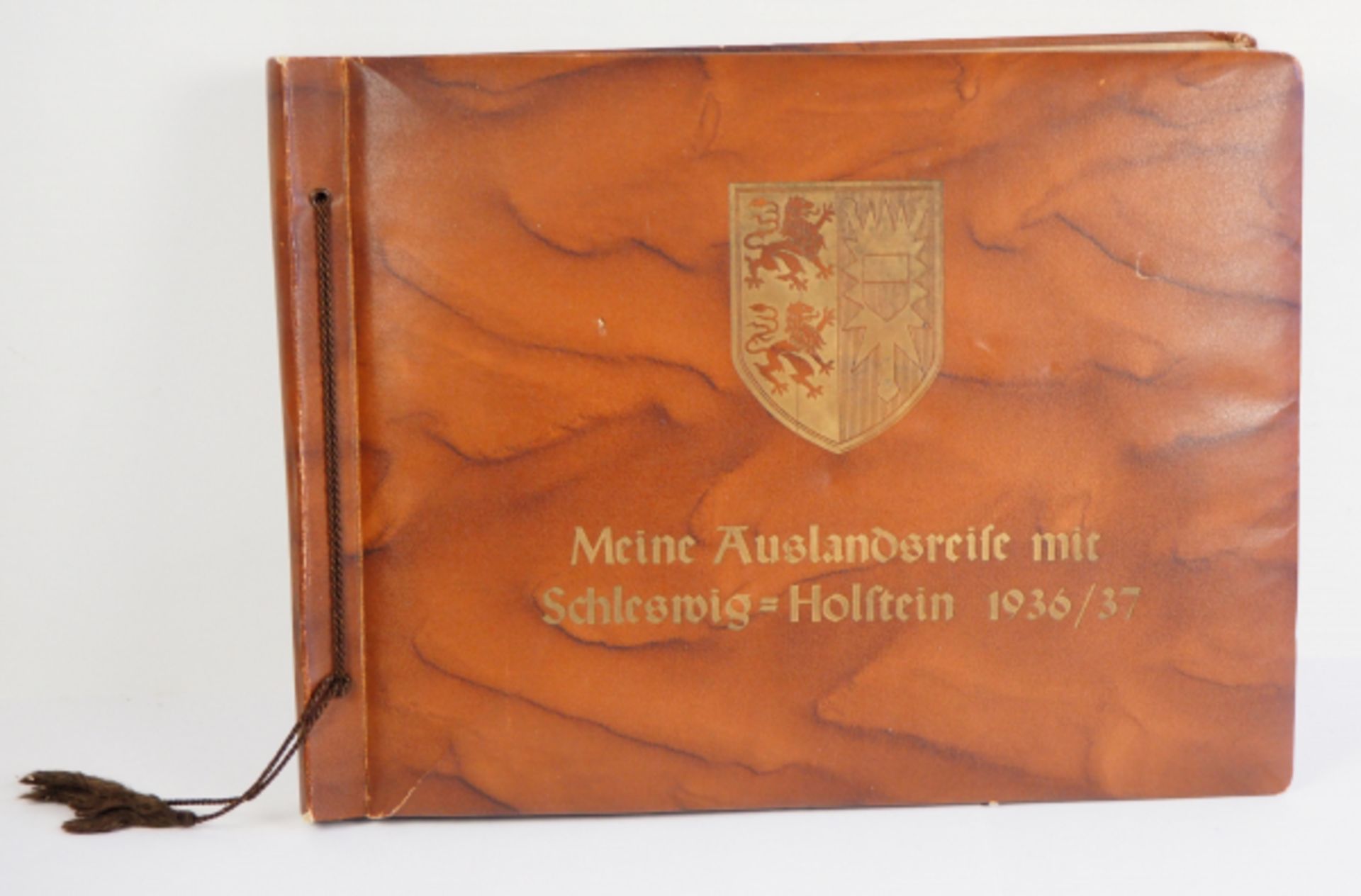 Kriegsmarine: Fotoalbum der Auslandsreise des Linienschiffs Schleswig-Holstein 1936/37.Brauner