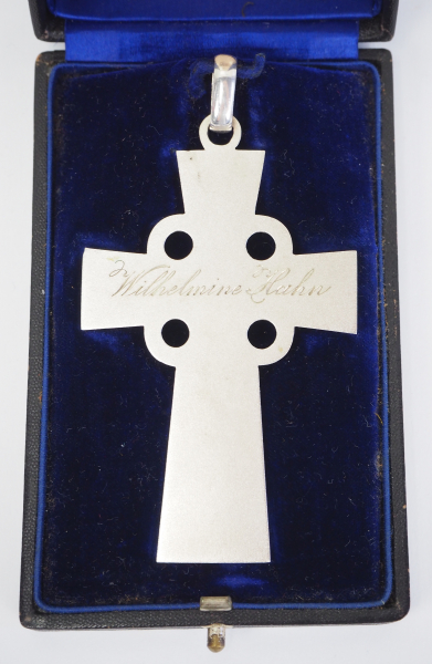 Baden: Nachlass einer Dienstbotin.1.) Kreuz für weibliche Dienstboten, für 25 Jahre, rückseitig - Image 3 of 4