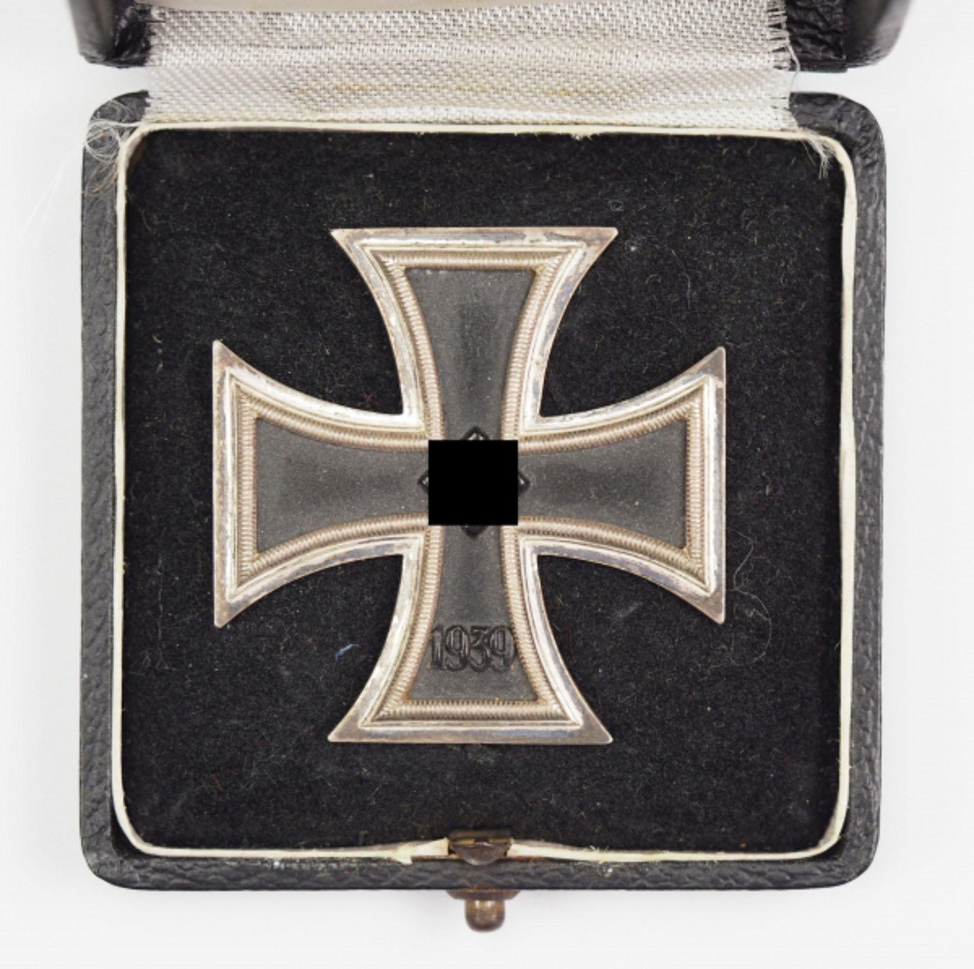 Eisernes Kreuz, 1939, 1. Klasse, im Etui - Deumer Schinkel.Geschwärzter Eisenkern, silberne Zarge, - Image 2 of 5