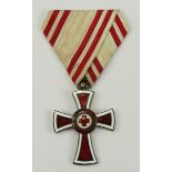 Österreich: Ehrenkreuz des Roten Kreuzes, 2. Klasse.Silber, teilweise emailliert, die Medaillons