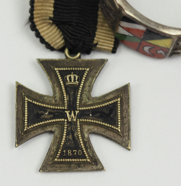 Preussen: Eisernes Kreuz, 1870, 2. Klasse Miniatur.Silber, geschwärzter Kern, am kurzen Bandstück. - Image 2 of 4