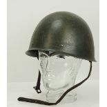 Finnland: Stahlhelm.Olivfarben lackierte Glocke, dreiteiliges Innenfutter, mit Kinnriemen.Zustand: