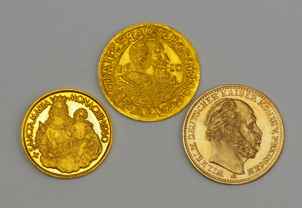 Lot von 3 Goldmünzen.Diverse.Brutto 11,03 g.Zustand: II- - -23.00 % buyer's premium on the hammer