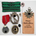 Auszeichnungen eines Oberstleutnant.1.) Kriegsverdienstkreuz, 2. Klasse mit Schwertern, in Tüte,
