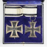 Preussen: Eisernes Kreuz, 1914, 1. und 2. Klasse im Kombinationsetui.1.) Eisernes Kreuz, 1914, 1.