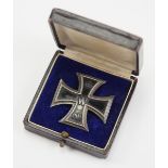 Preussen: Eisernes Kreuz, 1914, 1. Klasse, im Etui - 800.Geschwärzter Eisenkern, Silberzarge, leicht
