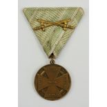 Österreich: Erinnerungsmedaille der 28. Infanterie-Division - Tirol 1916.Bronze, am konfektionierten