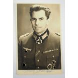 Colli, Robert.(1898-1980). Oberst und Kommandeur des Grenadier-Regiment 547. Foto-PK, in Uniform mit