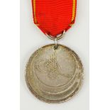 Türkei: Kreta-Gefechts-Medaille 1868.Silber, gelocht, am vernähten Bande.Zustand: II- - -23.00 %