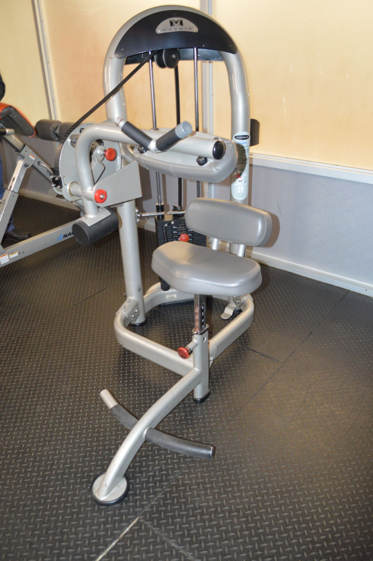 MATRIX ABDOMINAL MACHINE