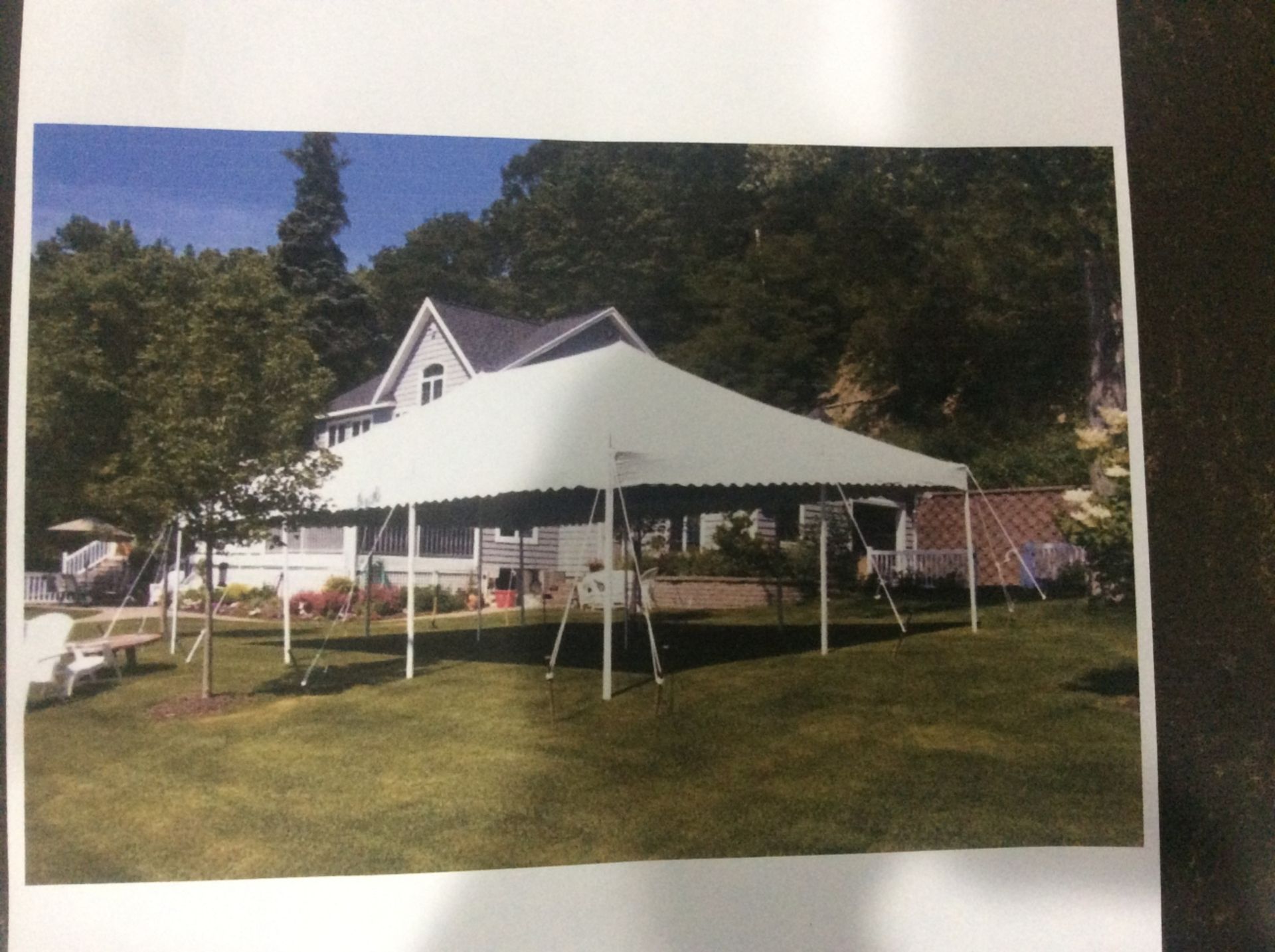 COMPLETE TENT WITH TOP AND POLES 20 X 20 WITH WHITE TOP