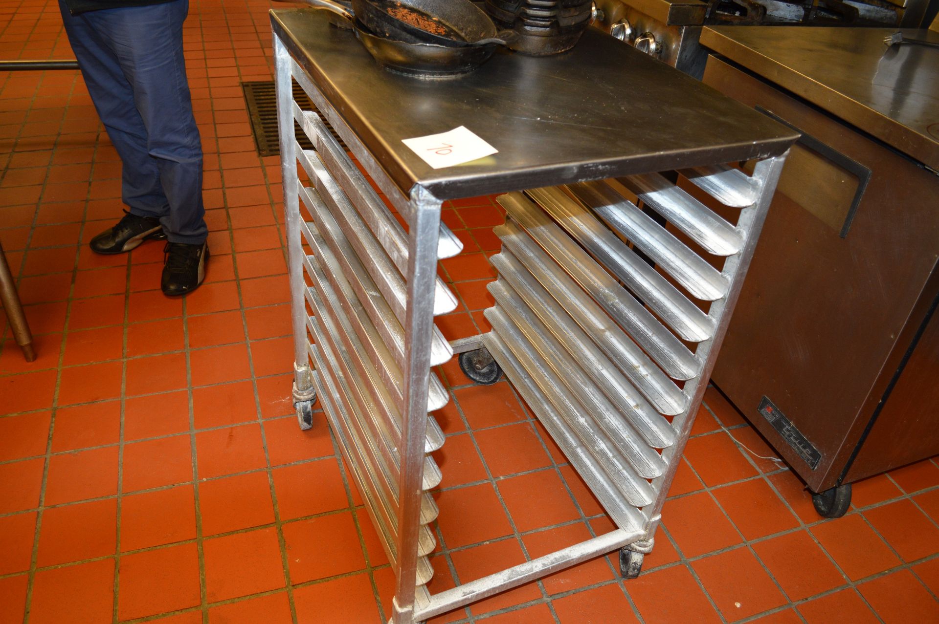 1/2 SIZE SHEET PAN RACK