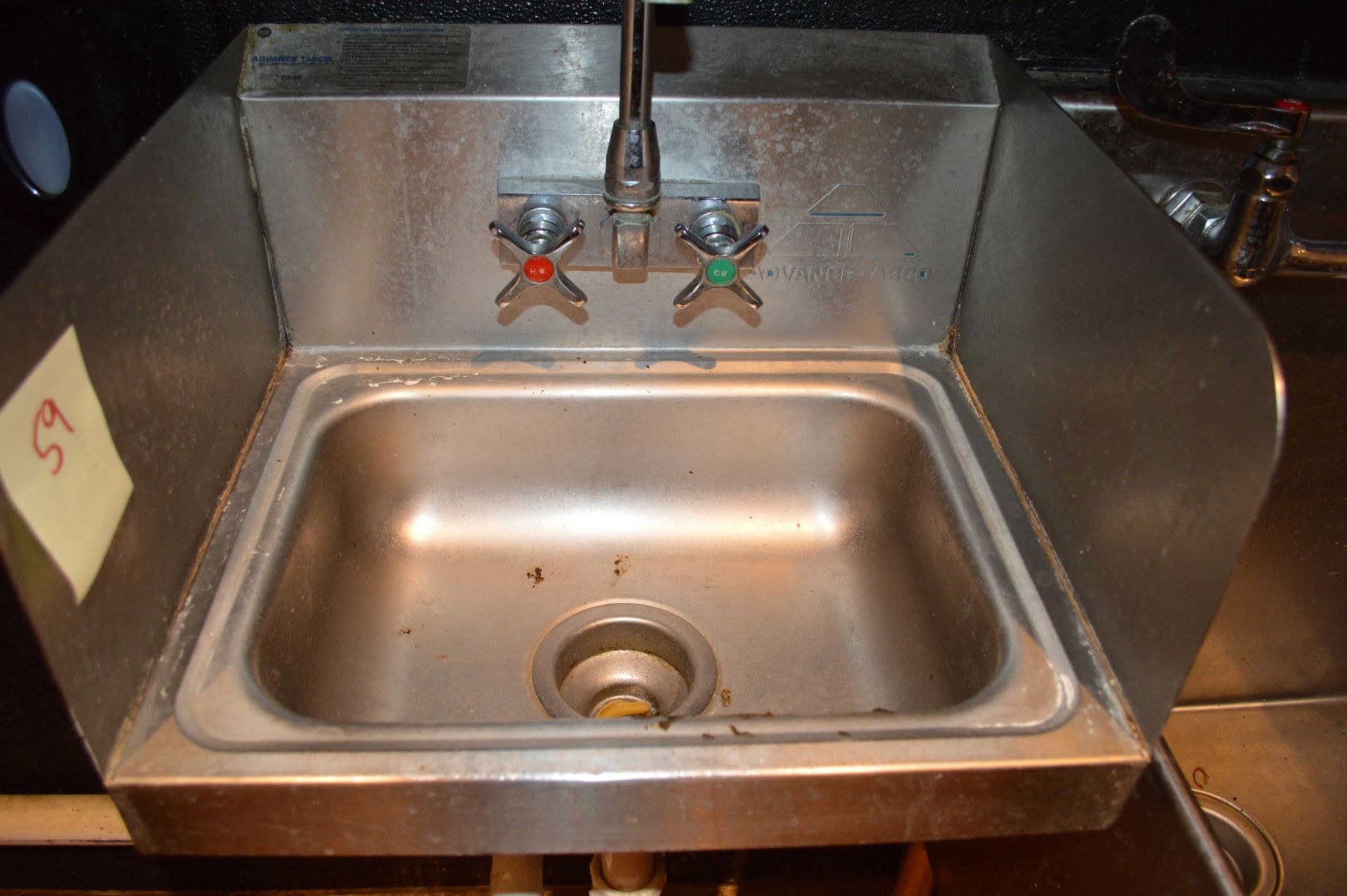 ADVANCE HAND SINK WITH SIDE SPLASH - Image 2 of 2