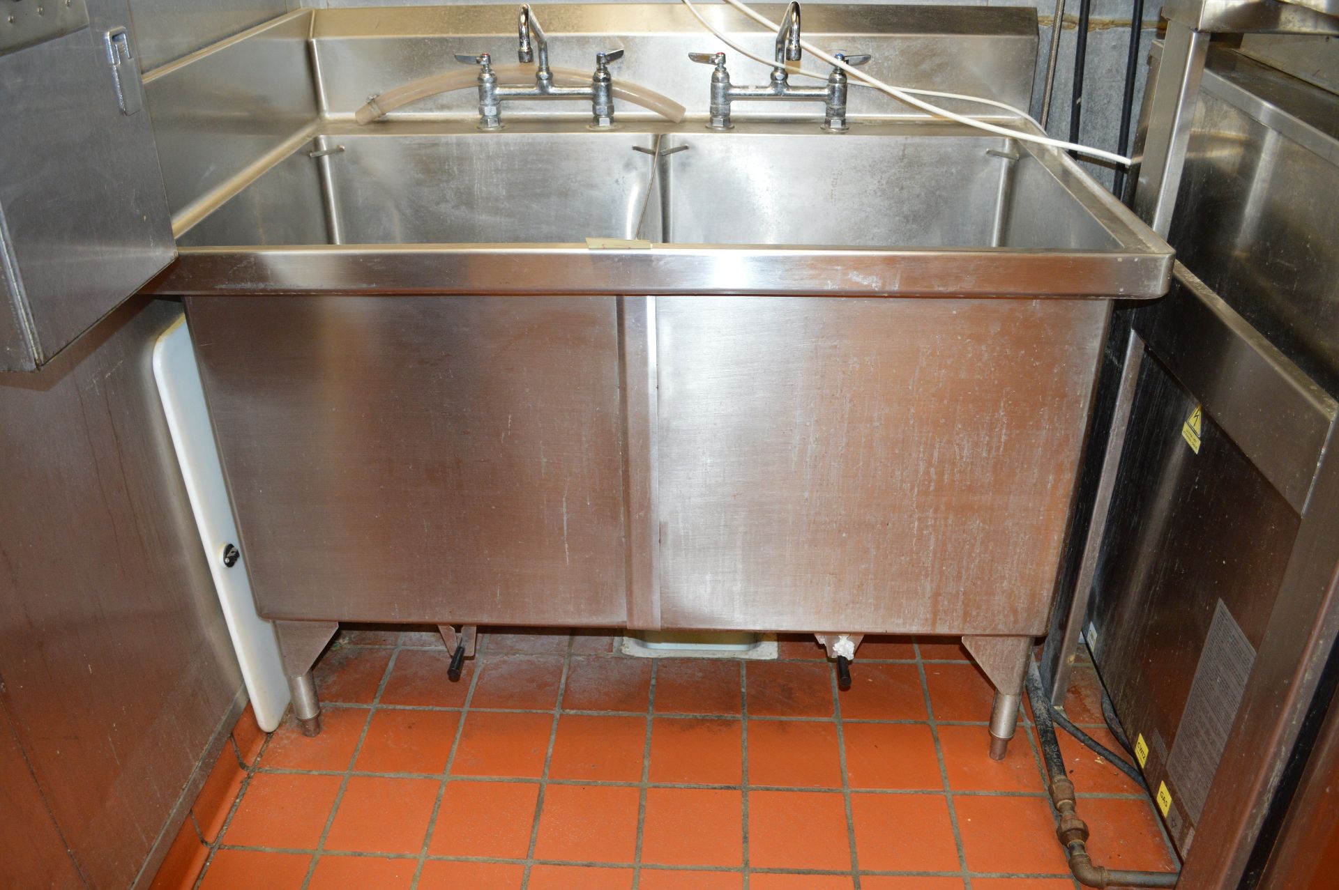 2 BAY SINK