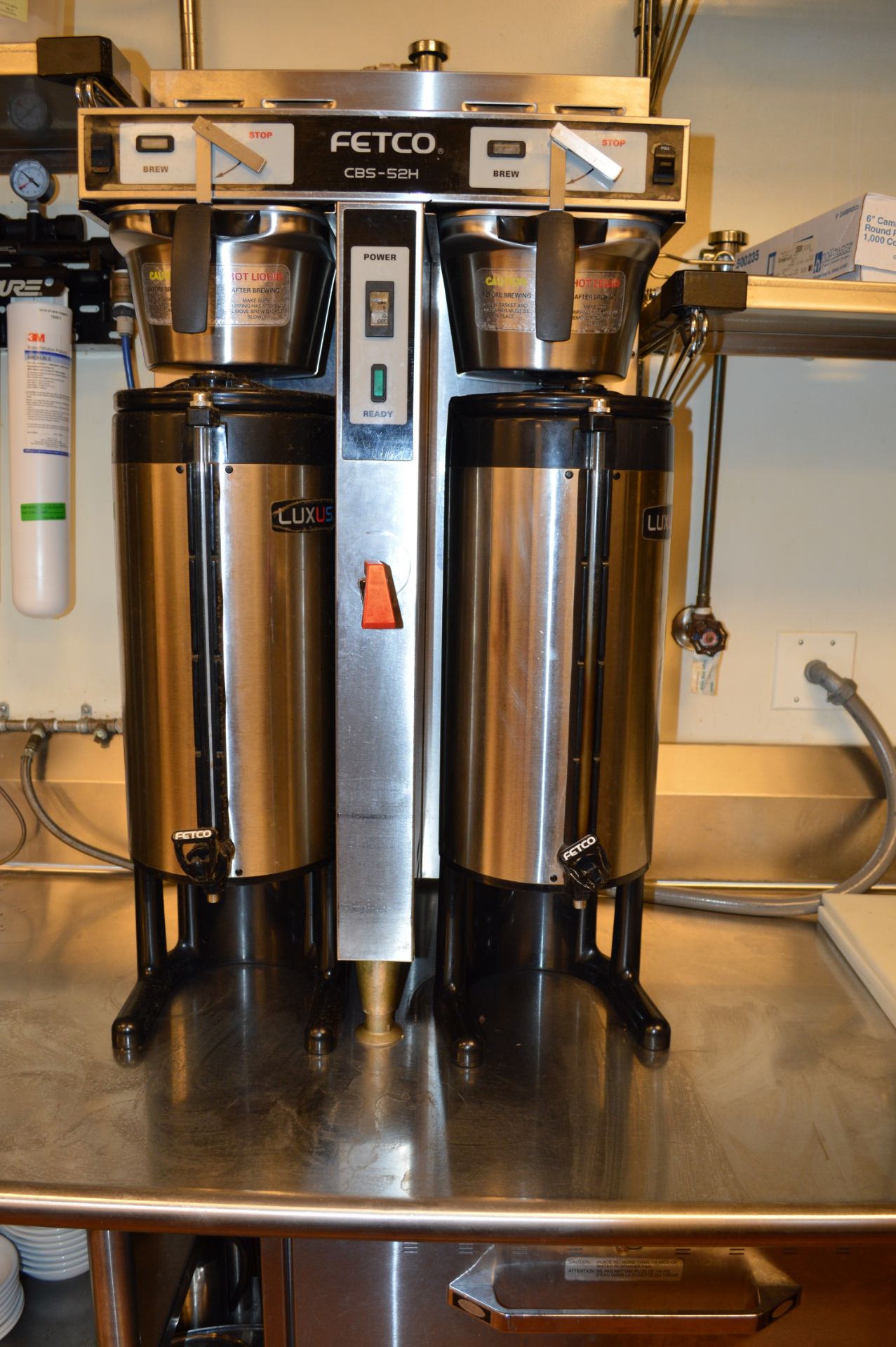 FETCO DOUBLE BREWER WITH 2 DISPENSERS