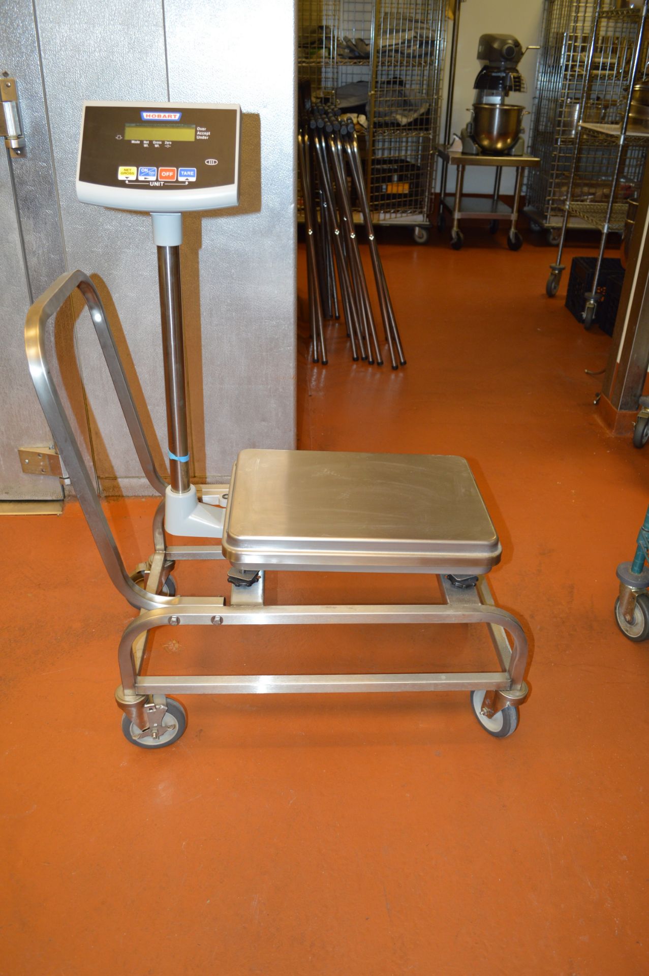 HOBART ELECTRONIC RECEIVING SCALE ON ATTACHED STAINLESS STEEL CART/STAND