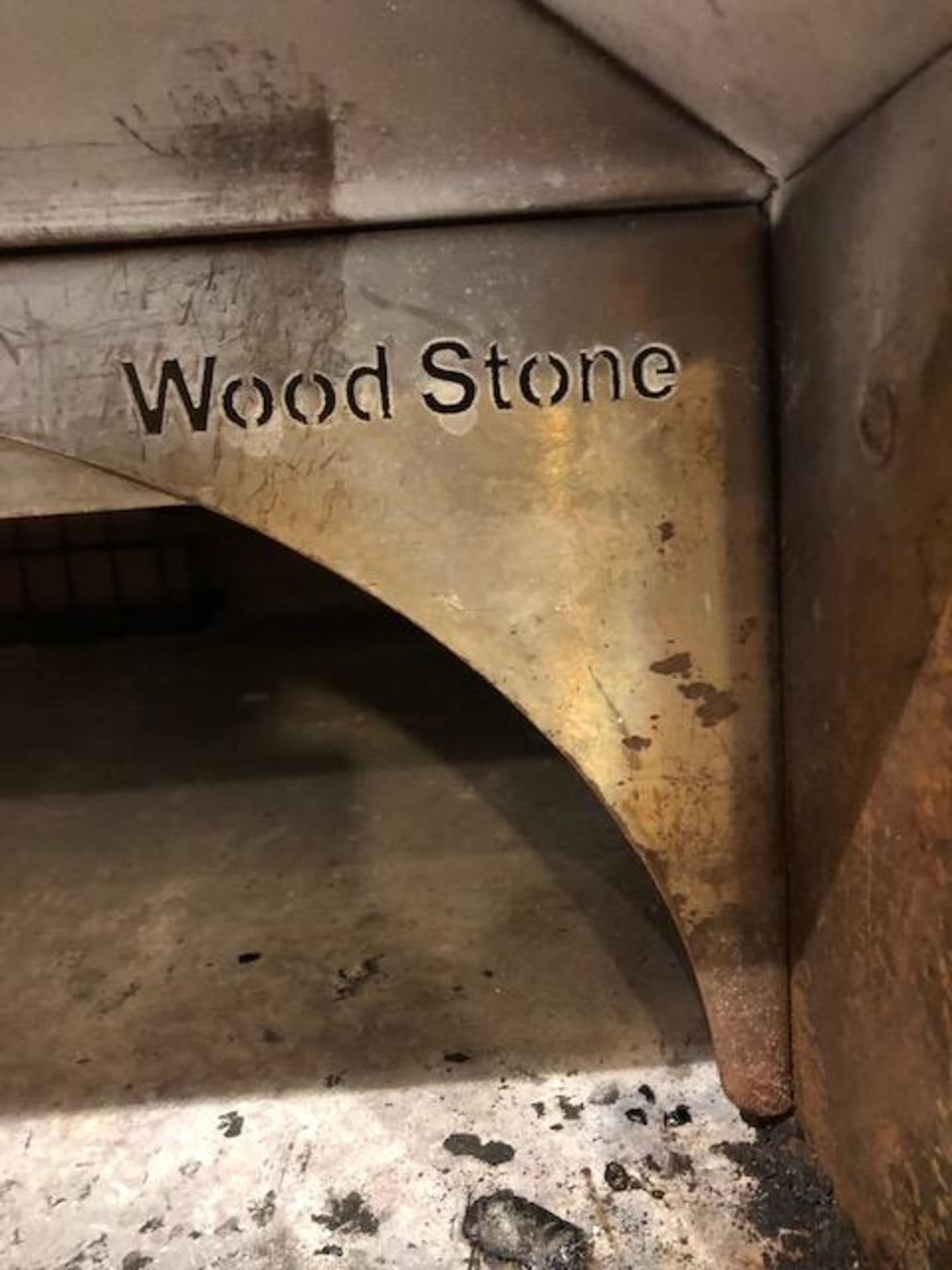 FAMOUS WOODSTONE BRAND PIZZA OVEN. DECKS ARE PERFECT UNIT IS LATE MODEL LIKE NEW. REMOVAL AVAILABLE. - Image 7 of 8