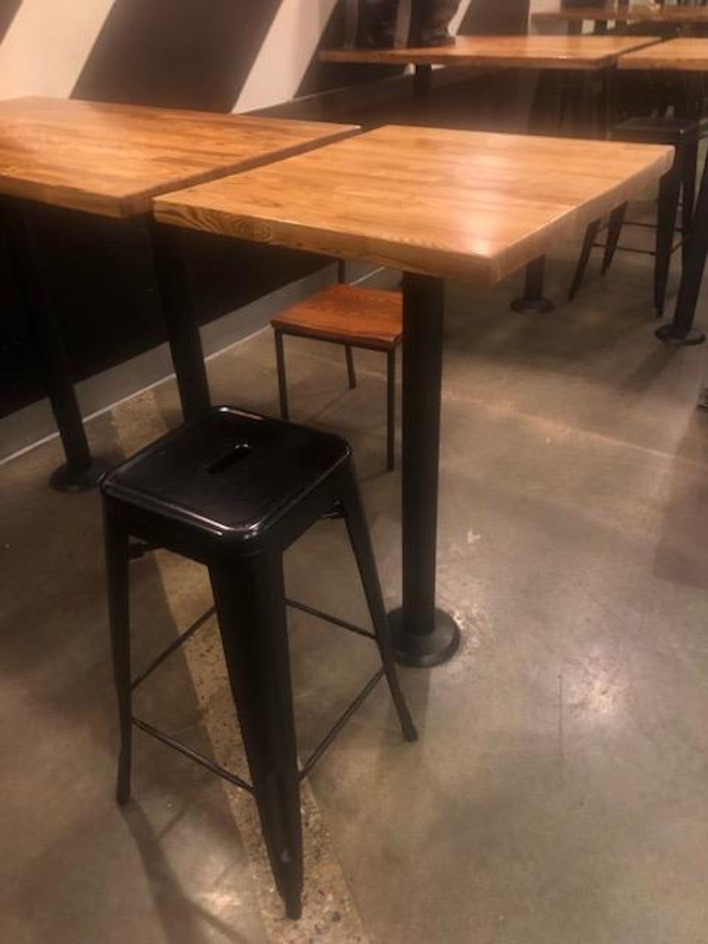 METAL STACKING BAR STOOLS BLACK COLOR - Image 2 of 4